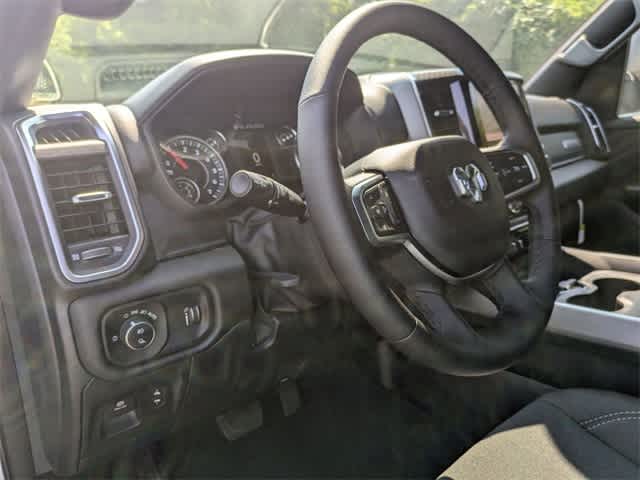 2025 Ram 1500 Big Horn 4x4 Crew Cab 64 Box 2