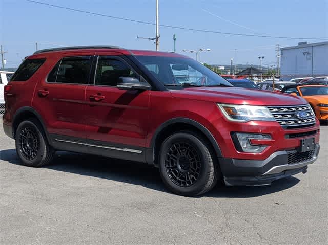 2017 Ford Explorer XLT 8