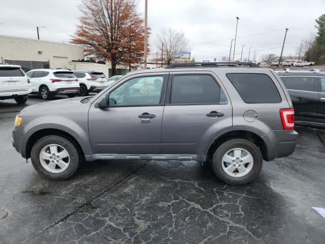 2010 Ford Escape XLT 2