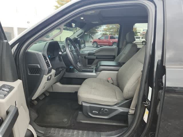 2016 Ford F-150 XLT 4WD SuperCrew 145 14