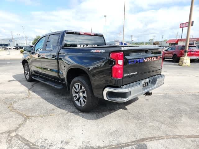 2022 Chevrolet Silverado 1500 LT 4WD Crew Cab 147 3