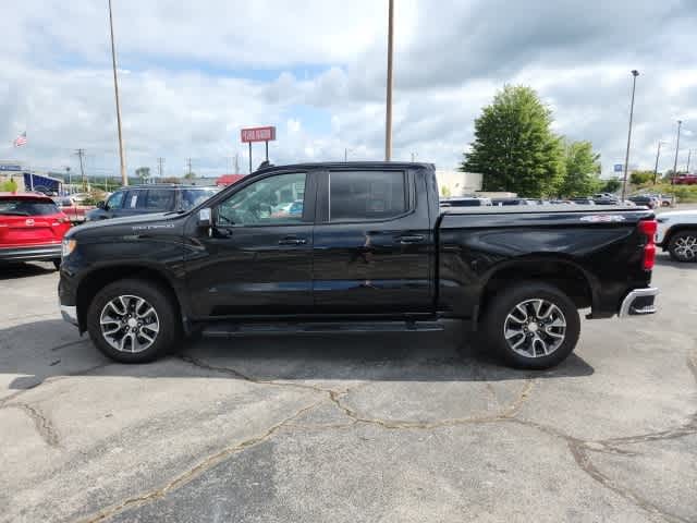 2022 Chevrolet Silverado 1500 LT 4WD Crew Cab 147 2