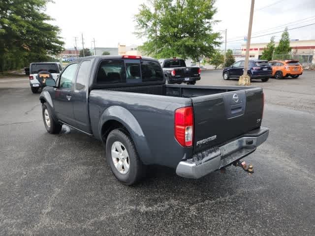 2011 Nissan Frontier SV 2WD King Cab V6 Auto 3