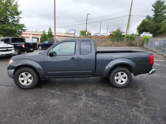 2011 Nissan Frontier SV 2WD King Cab V6 Auto 2