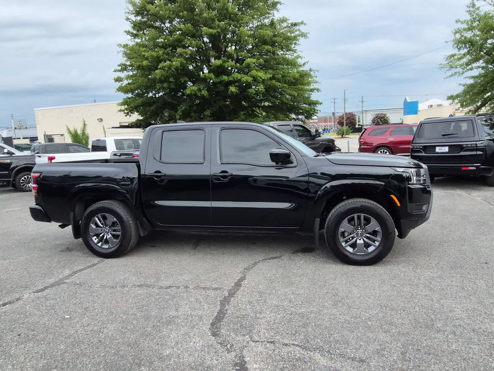 View vehicle photo 7