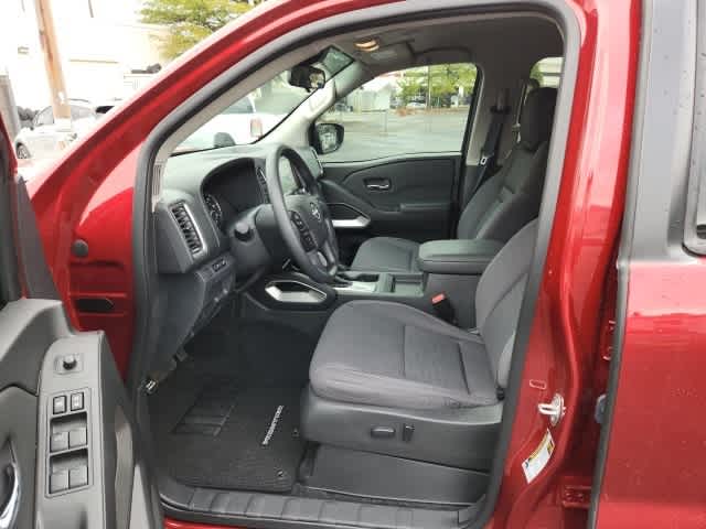 2023 Nissan Frontier SV Crew Cab 4x4 Auto 13