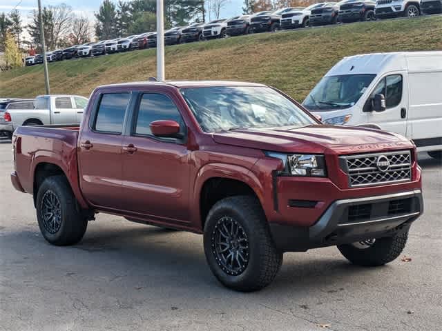 2023 Nissan Frontier SV Crew Cab 4x4 Auto 8