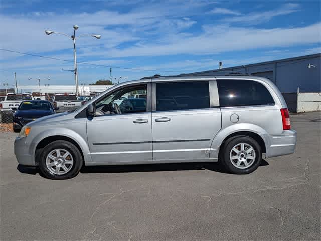 2010 Chrysler Town & Country Touring 3