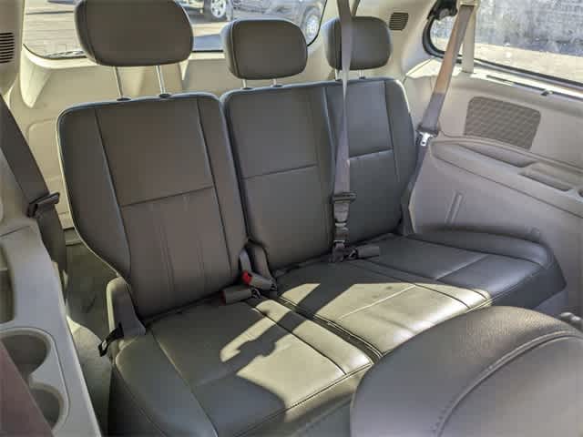 2010 Chrysler Town & Country Touring 20