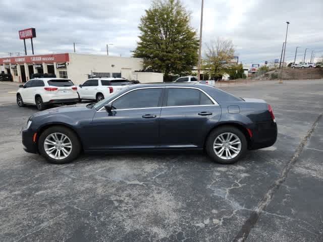 2017 Chrysler 300 Limited 2