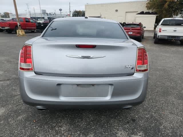 2013 Chrysler 300 300S 4