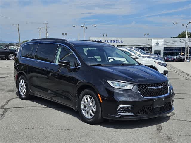 2022 Chrysler Pacifica Touring L 8