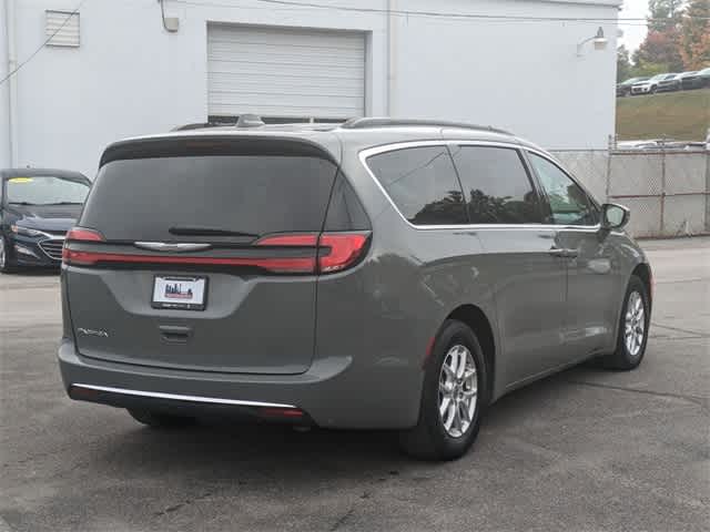 2022 Chrysler Pacifica Touring L 6