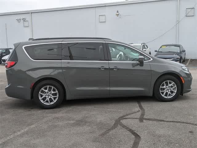 2022 Chrysler Pacifica Touring L 7