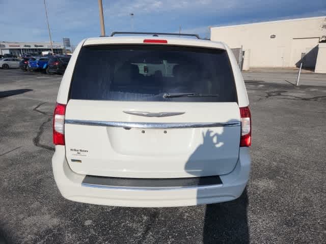 2013 Chrysler Town & Country Touring 4