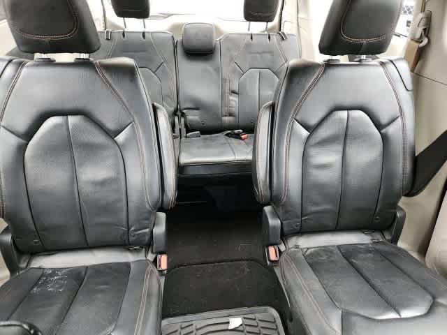 2019 Chrysler Pacifica Touring L Plus 23