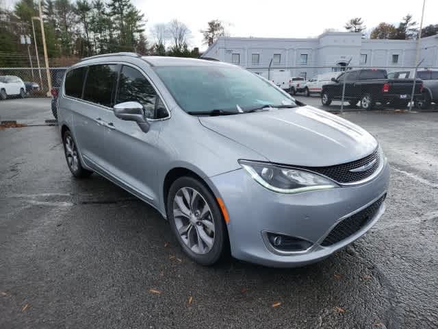 2020 Chrysler Pacifica Limited 7