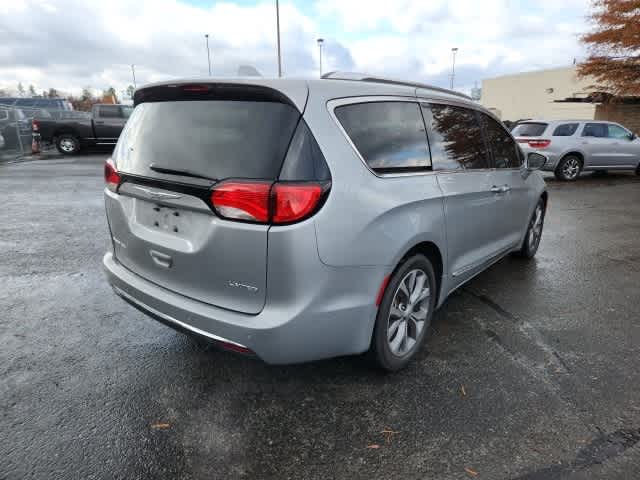 2020 Chrysler Pacifica Limited 5