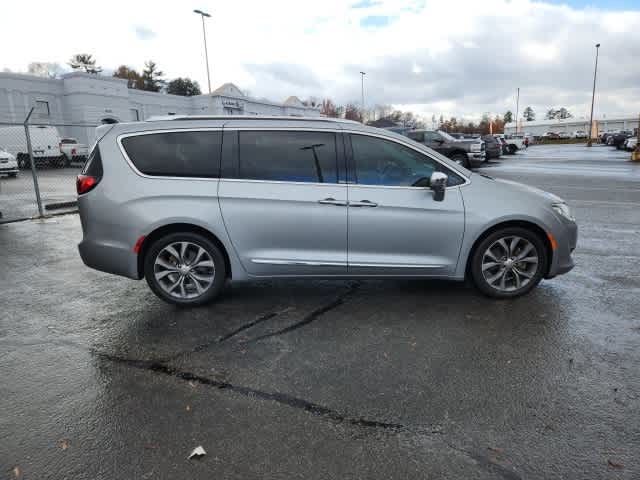 2020 Chrysler Pacifica Limited 6