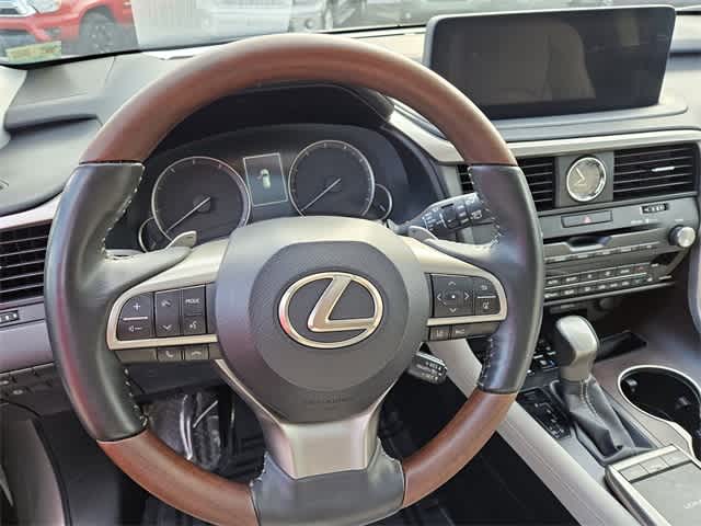 2022 Lexus RX  23