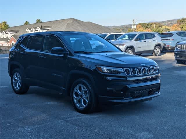 2025 Jeep Compass Sport 8