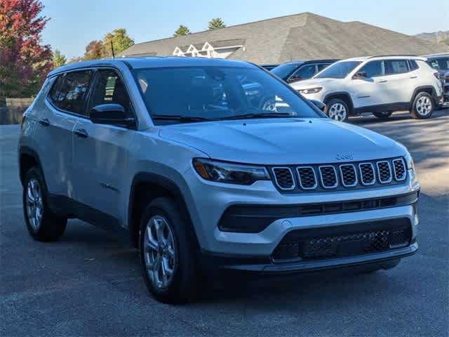 2025 Jeep Compass Sport 8