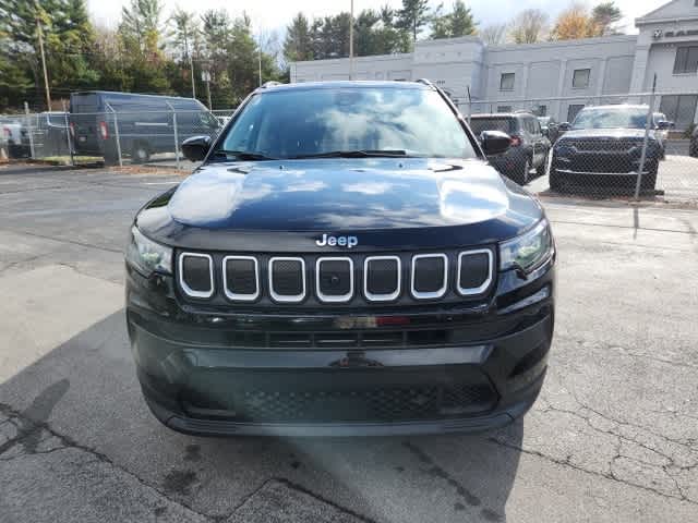 2022 Jeep Compass Latitude 8