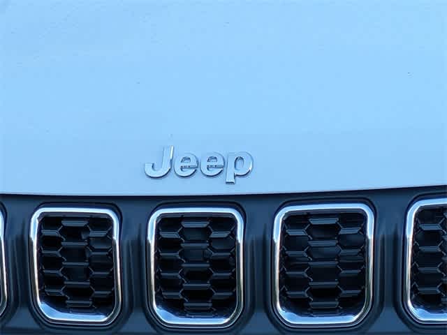 2025 Jeep Compass Latitude 11