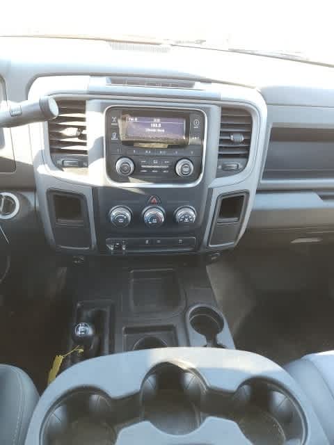 2015 Ram 3500 Tradesman 4WD Crew Cab 149 10