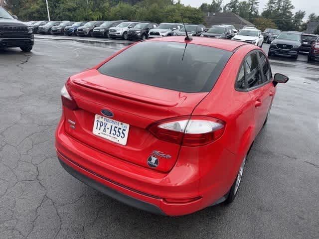 2015 Ford Fiesta SE 2