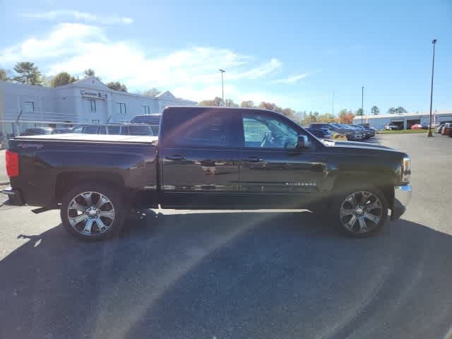 2017 Chevrolet Silverado 1500 LT 4WD Crew Cab 143.5 7