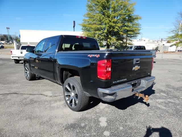 2017 Chevrolet Silverado 1500 LT 4WD Crew Cab 143.5 3