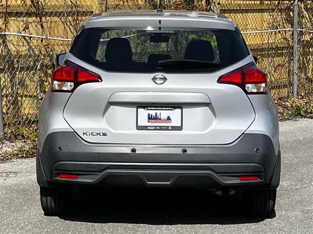 2020 Nissan Kicks S 5