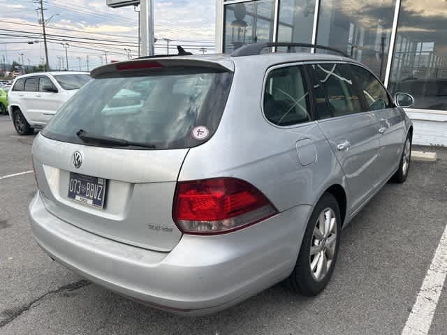 2011 Volkswagen Jetta SportWagen S 3