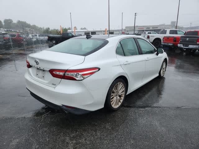 2019 Toyota Camry XLE 5