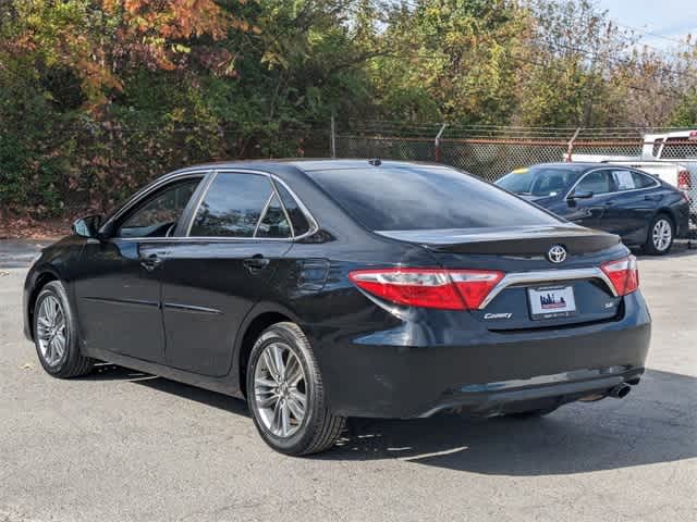 2017 Toyota Camry SE 4