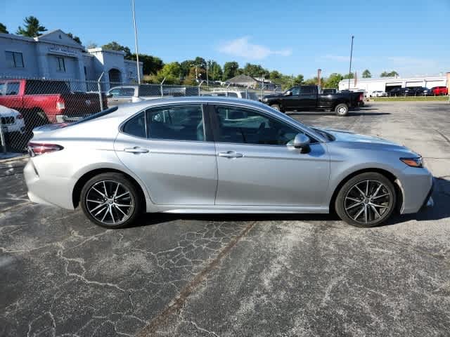 2021 Toyota Camry SE 6