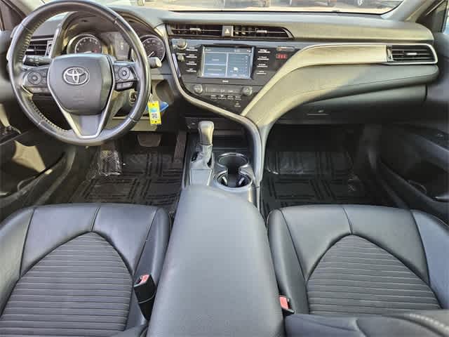 2020 Toyota Camry SE 13