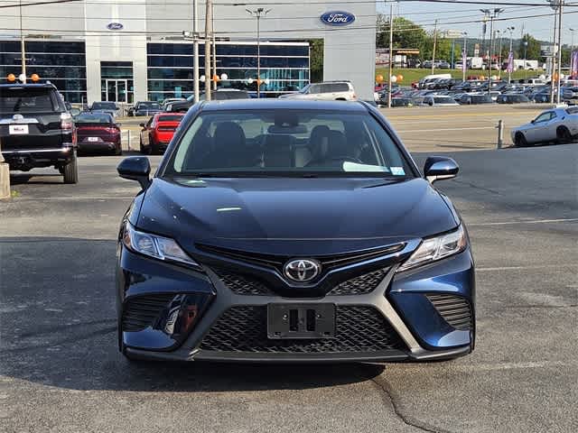 2020 Toyota Camry SE 9