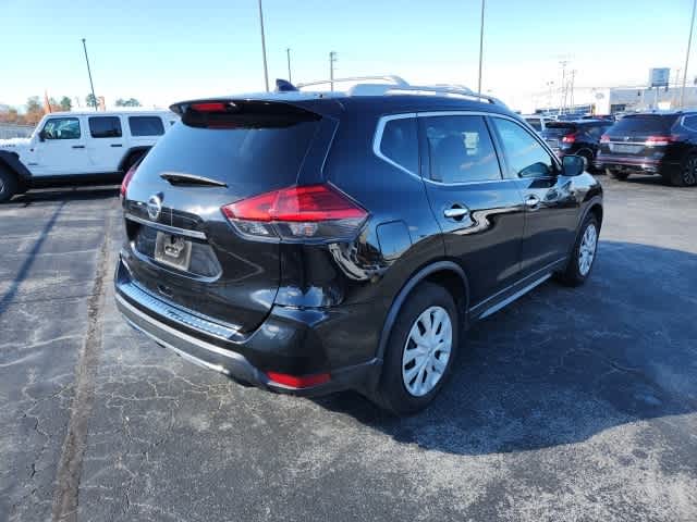 2017 Nissan Rogue S 5