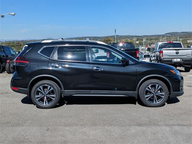 2019 Nissan Rogue SV 7