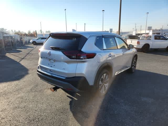 2022 Nissan Rogue SV 5