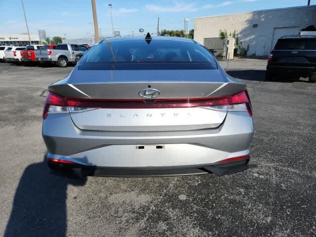 2021 Hyundai Elantra SEL 4