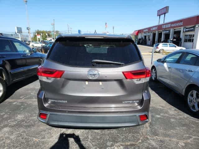 2017 Toyota Highlander Limited 3