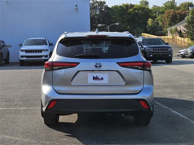 2021 Toyota Highlander Hybrid XLE 5