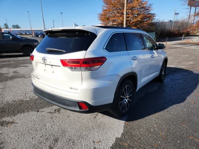 2017 Toyota Highlander SE 5