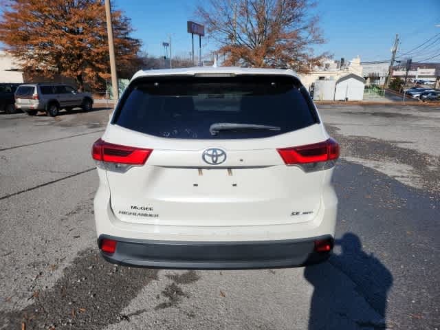 2017 Toyota Highlander SE 4