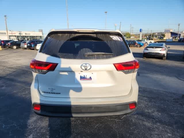 2018 Toyota Highlander LE 4