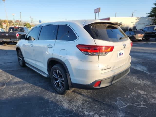 2018 Toyota Highlander LE 3