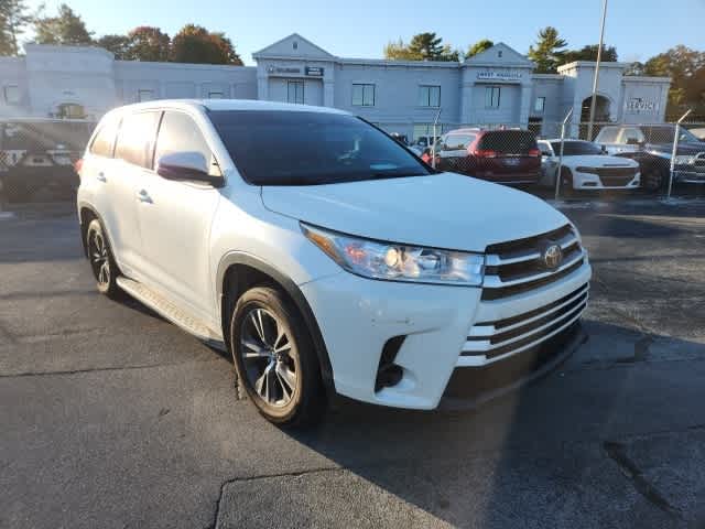 2018 Toyota Highlander LE 7